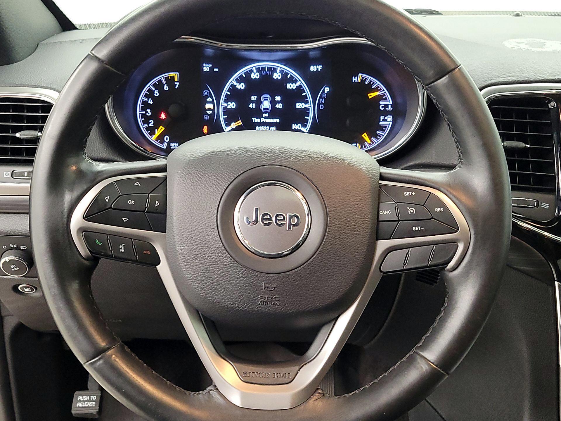 Thumbnail: 2019 Jeep Grand Cherokee - 10