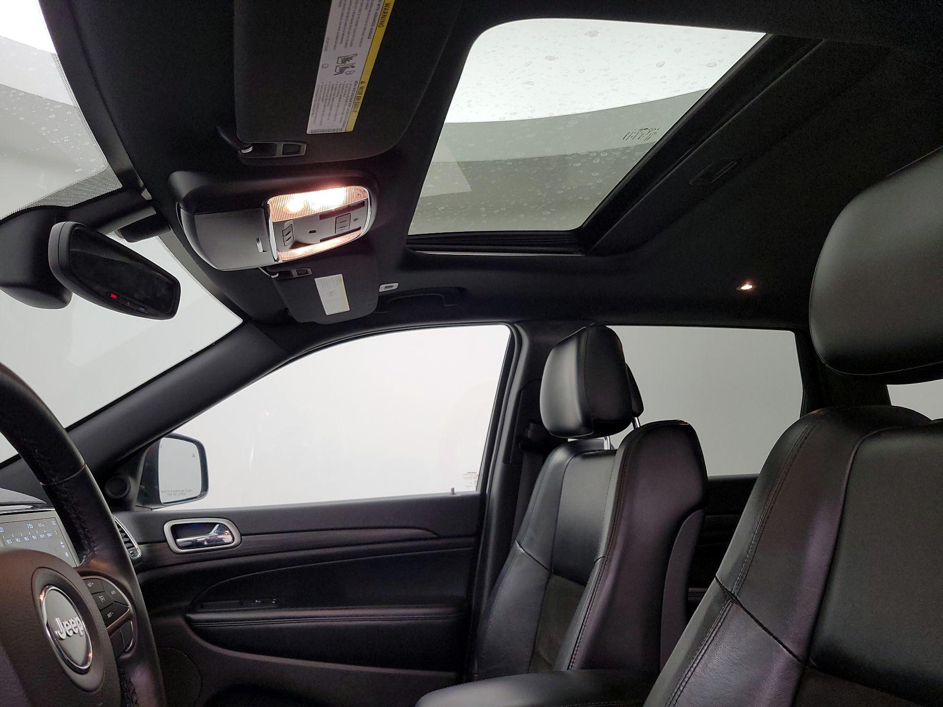 Thumbnail: 2019 Jeep Grand Cherokee - 20
