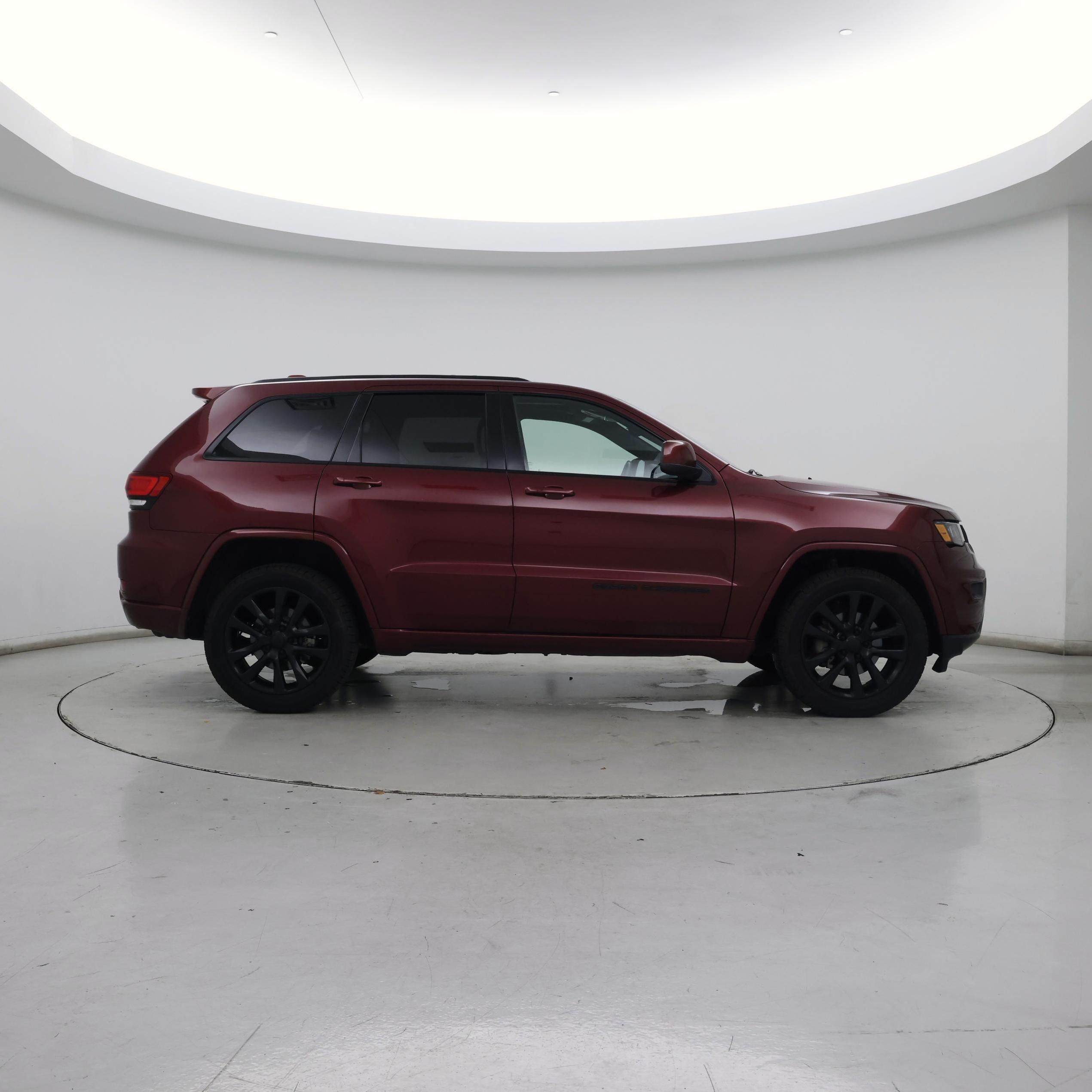 Thumbnail: 2019 Jeep Grand Cherokee - 7