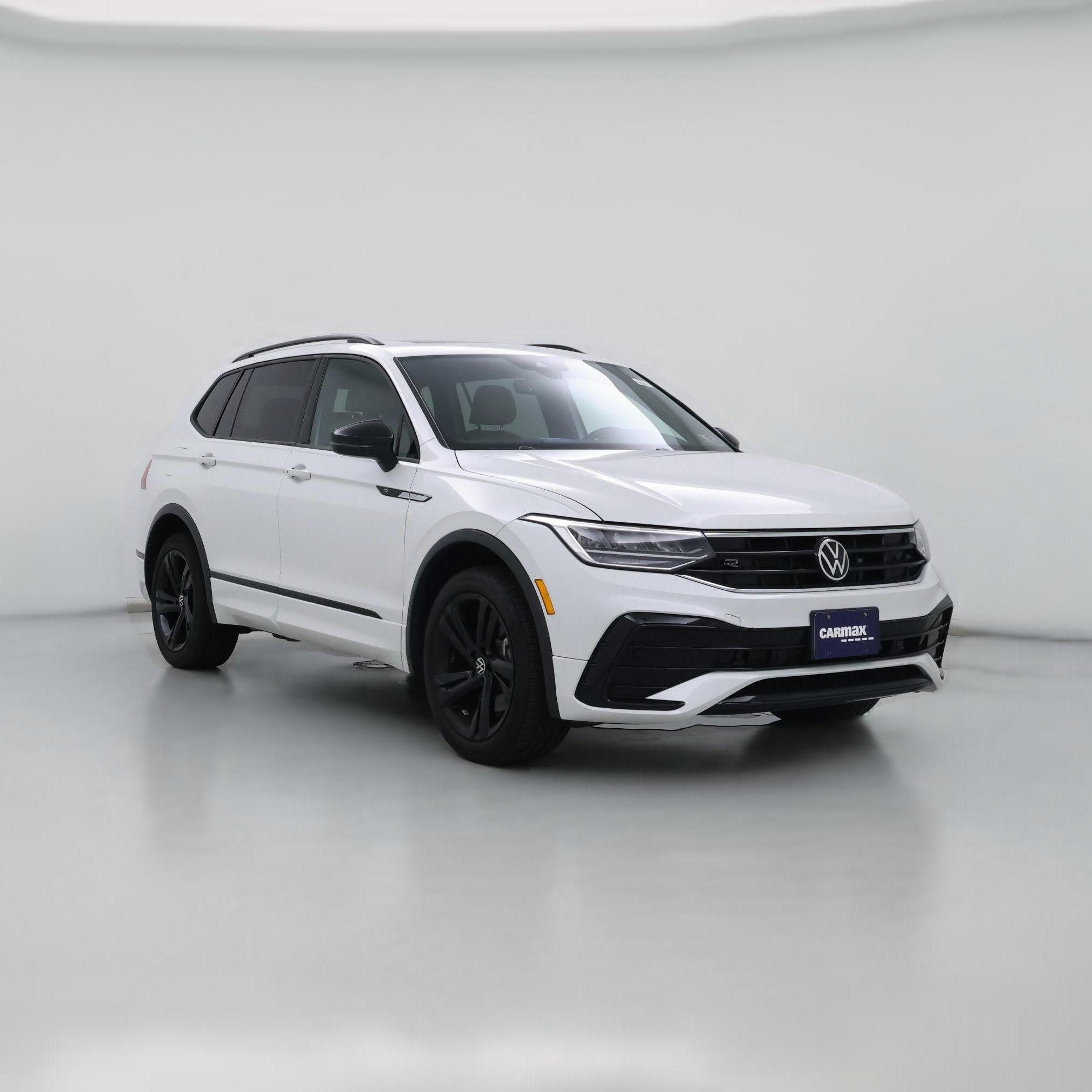 Thumbnail: 2023 Volkswagen Tiguan - 1