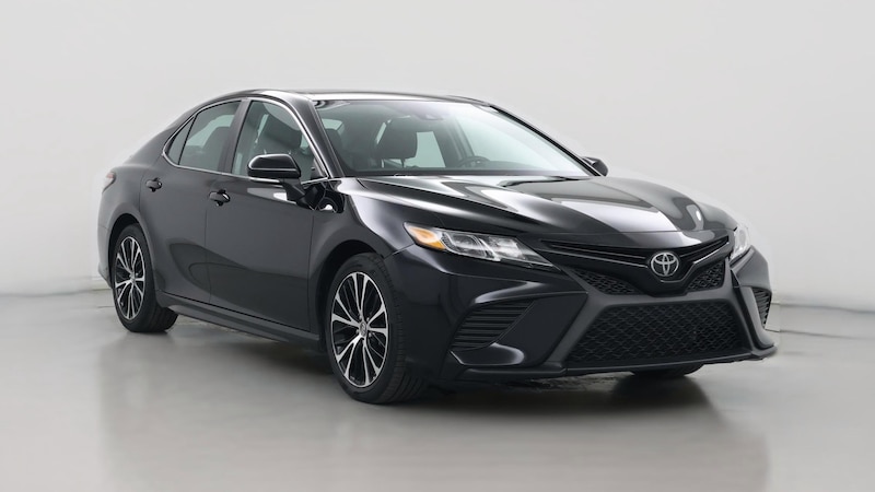 2019 Toyota Camry SE Hero Image