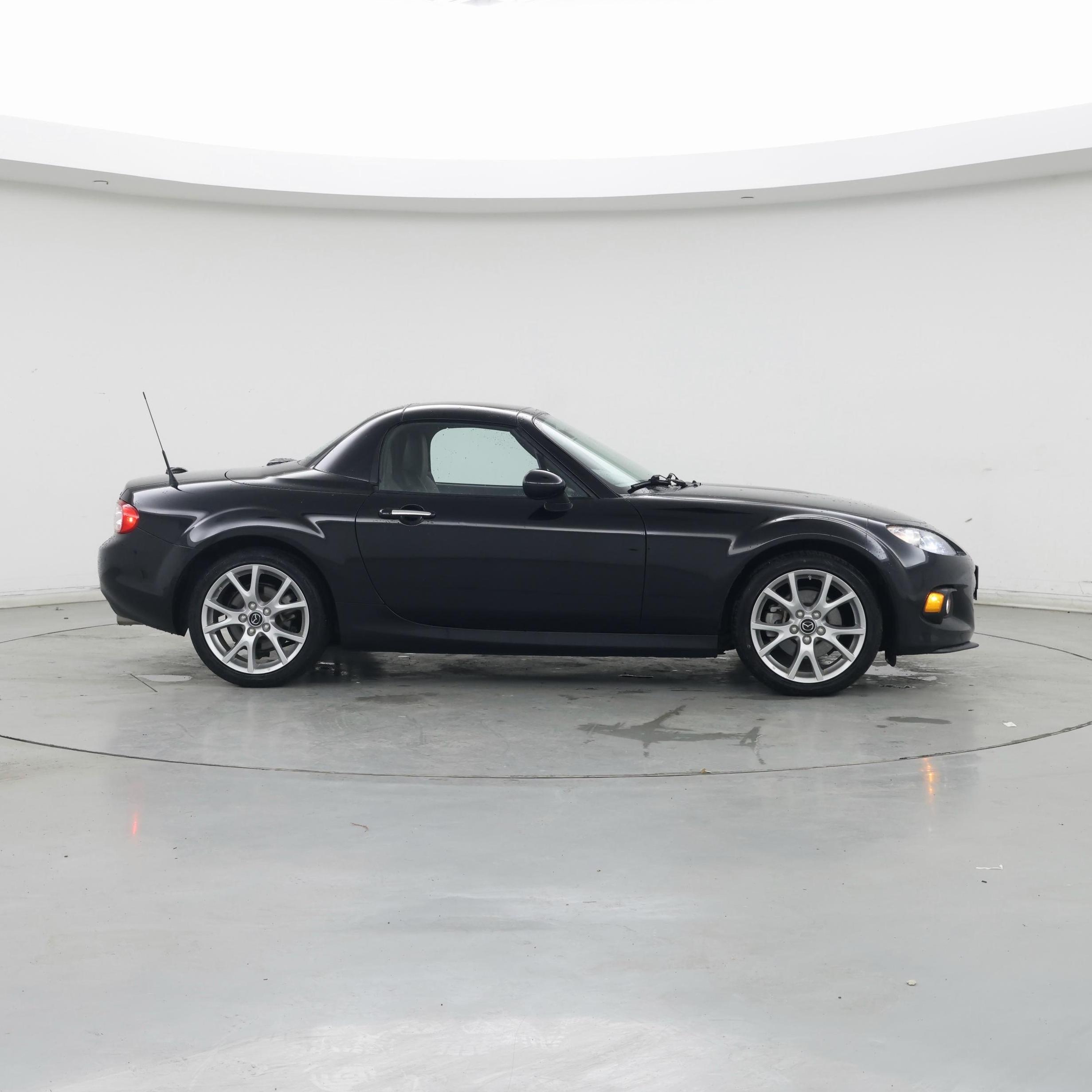 Thumbnail: 2015 Mazda MX-5 Miata - 7