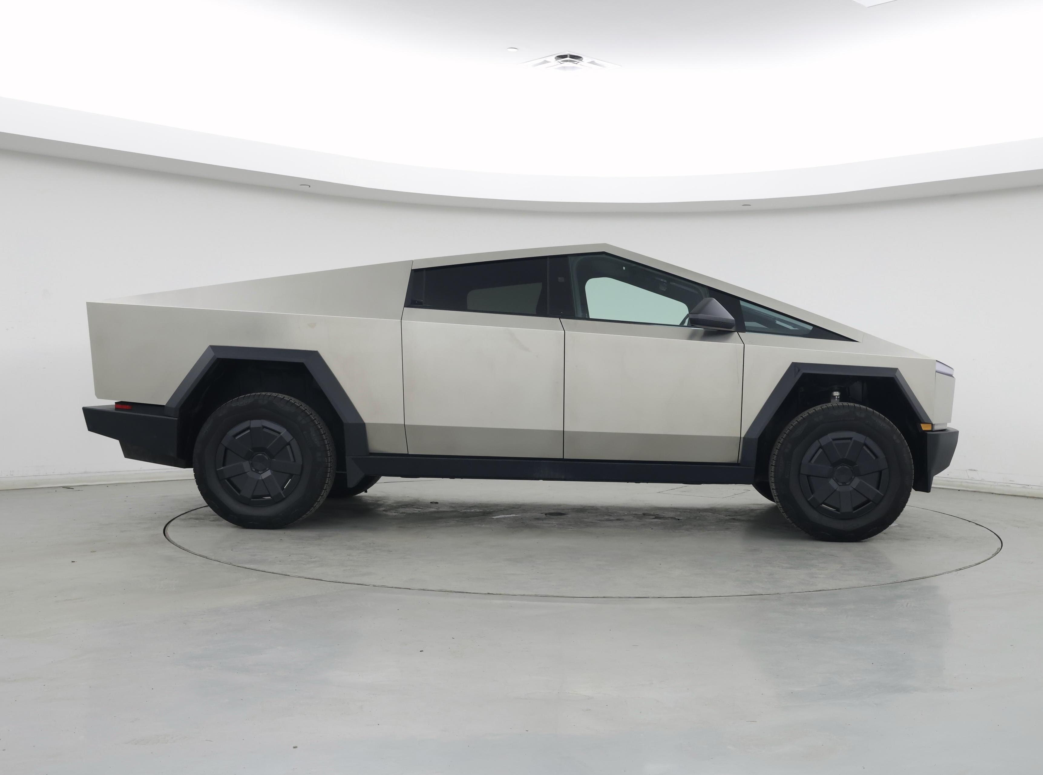 Thumbnail: 2024 Tesla Cybertruck - 7