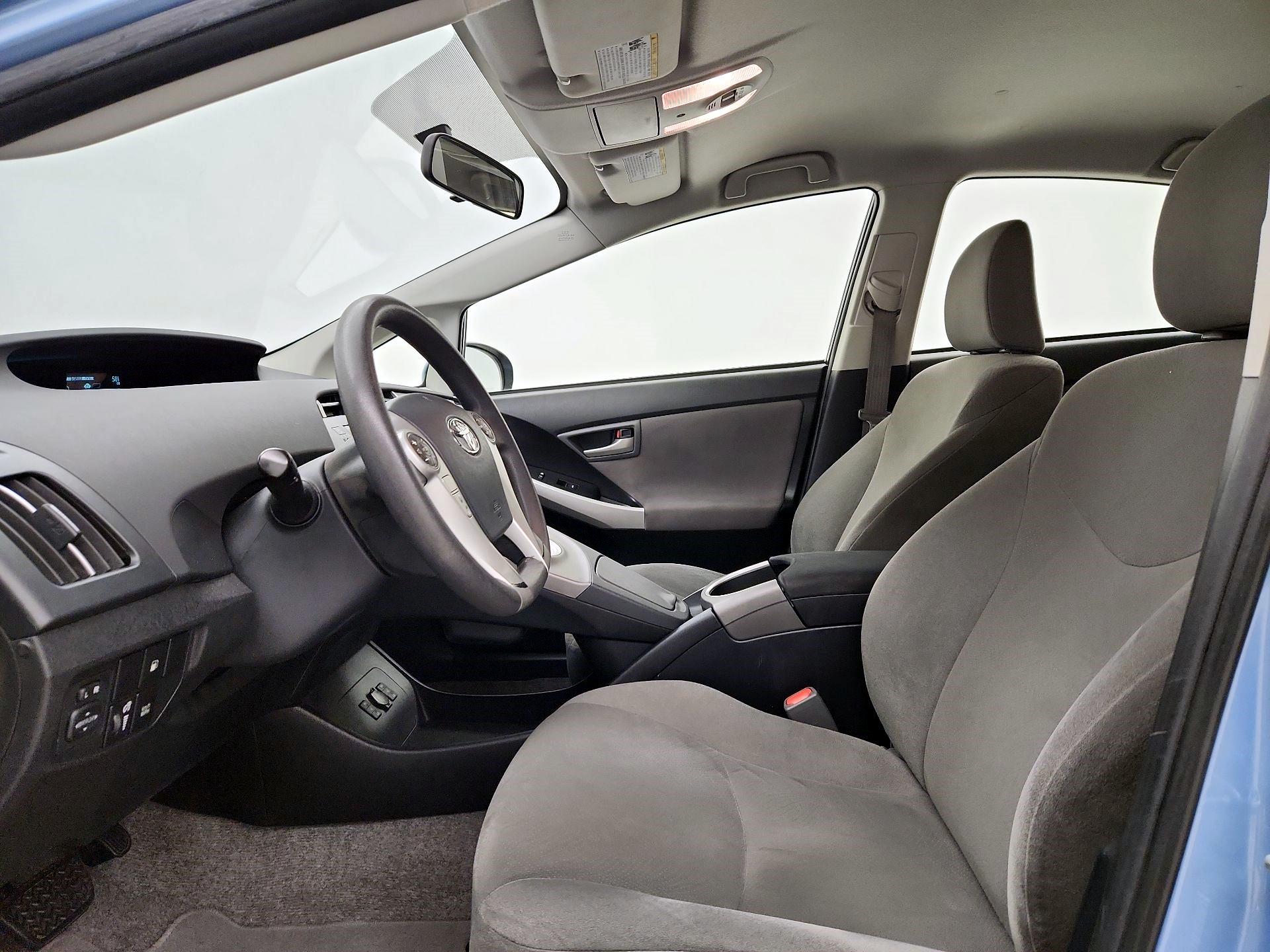 Thumbnail: 2014 Toyota Prius - 11