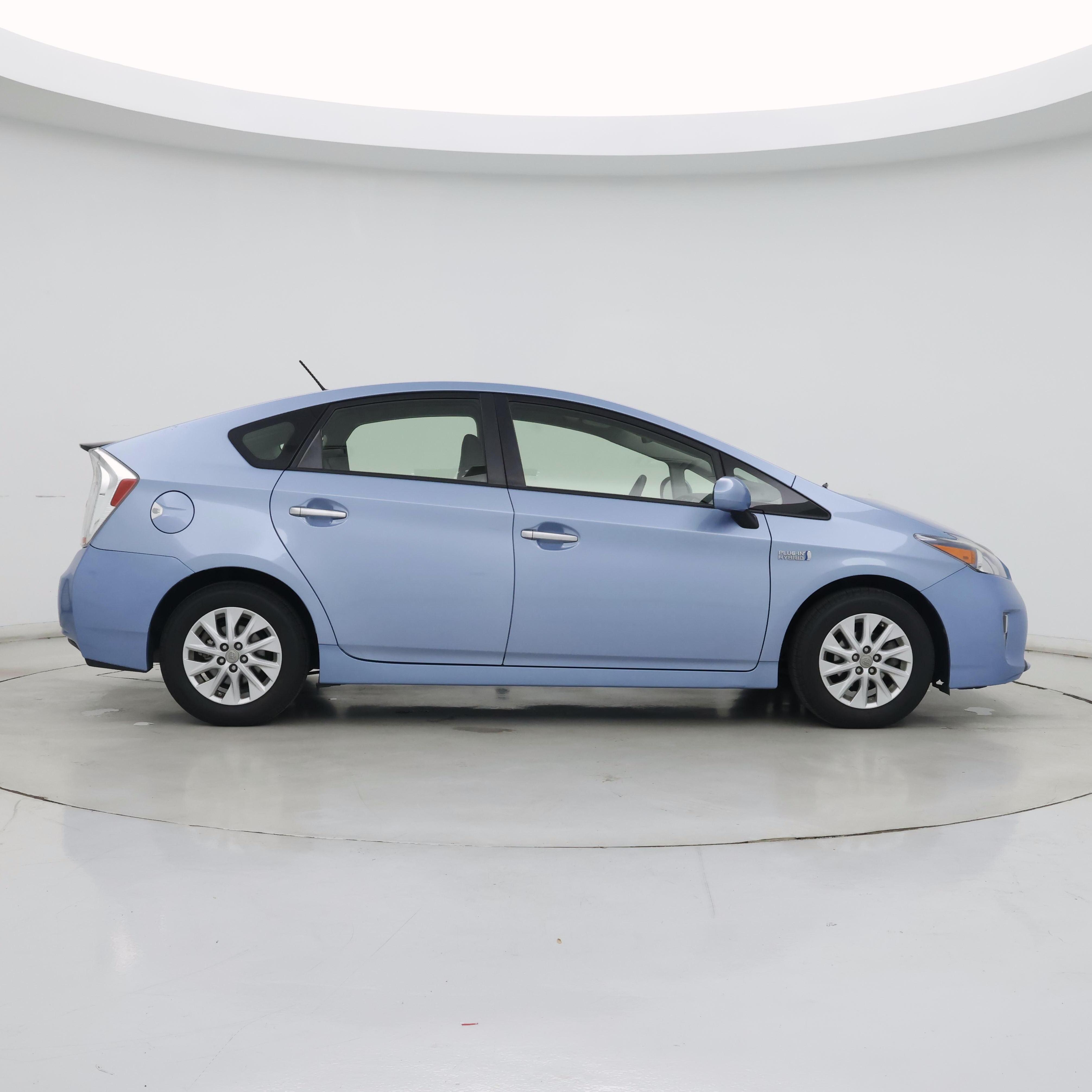 Thumbnail: 2014 Toyota Prius - 7