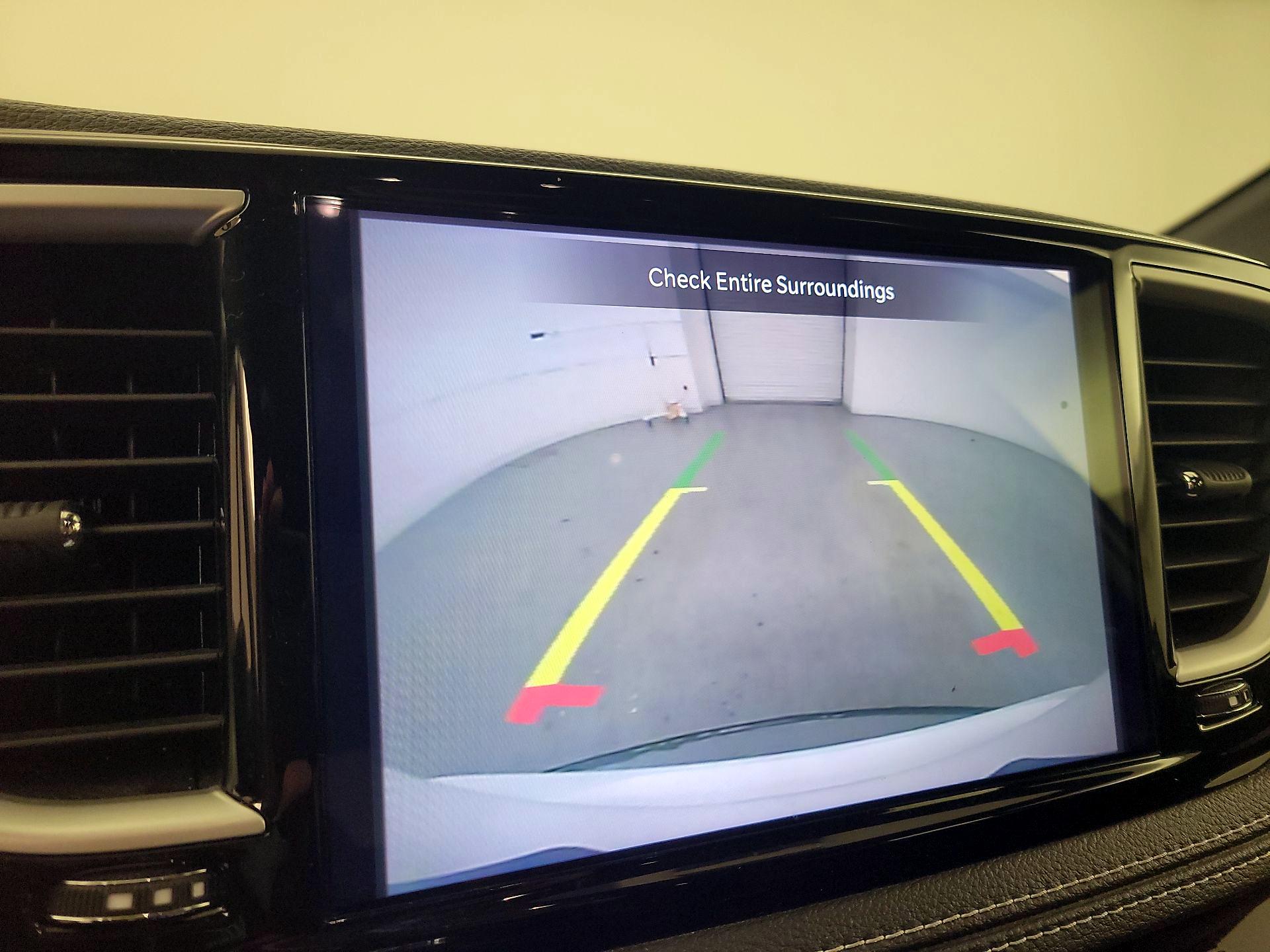 Thumbnail: 2021 Chrysler Pacifica - 14