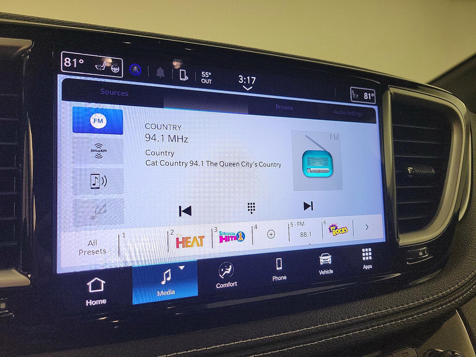 Thumbnail: 2021 Chrysler Pacifica - 15