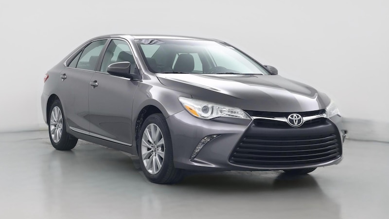 2017 Toyota Camry XLE Hero Image