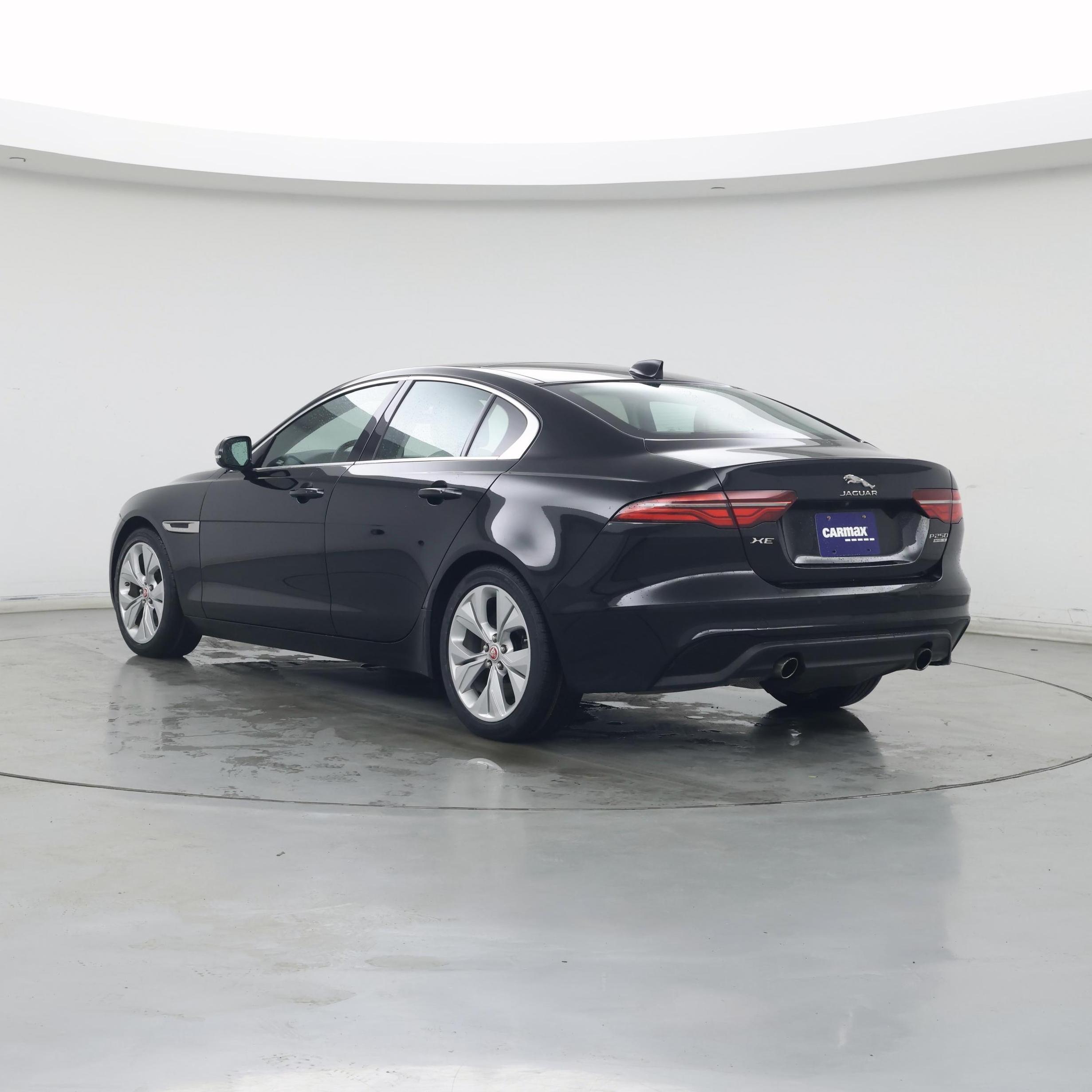 Thumbnail: 2020 Jaguar XE - 2