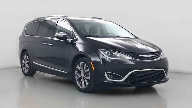 2018 Chrysler Pacifica Limited Hero Image