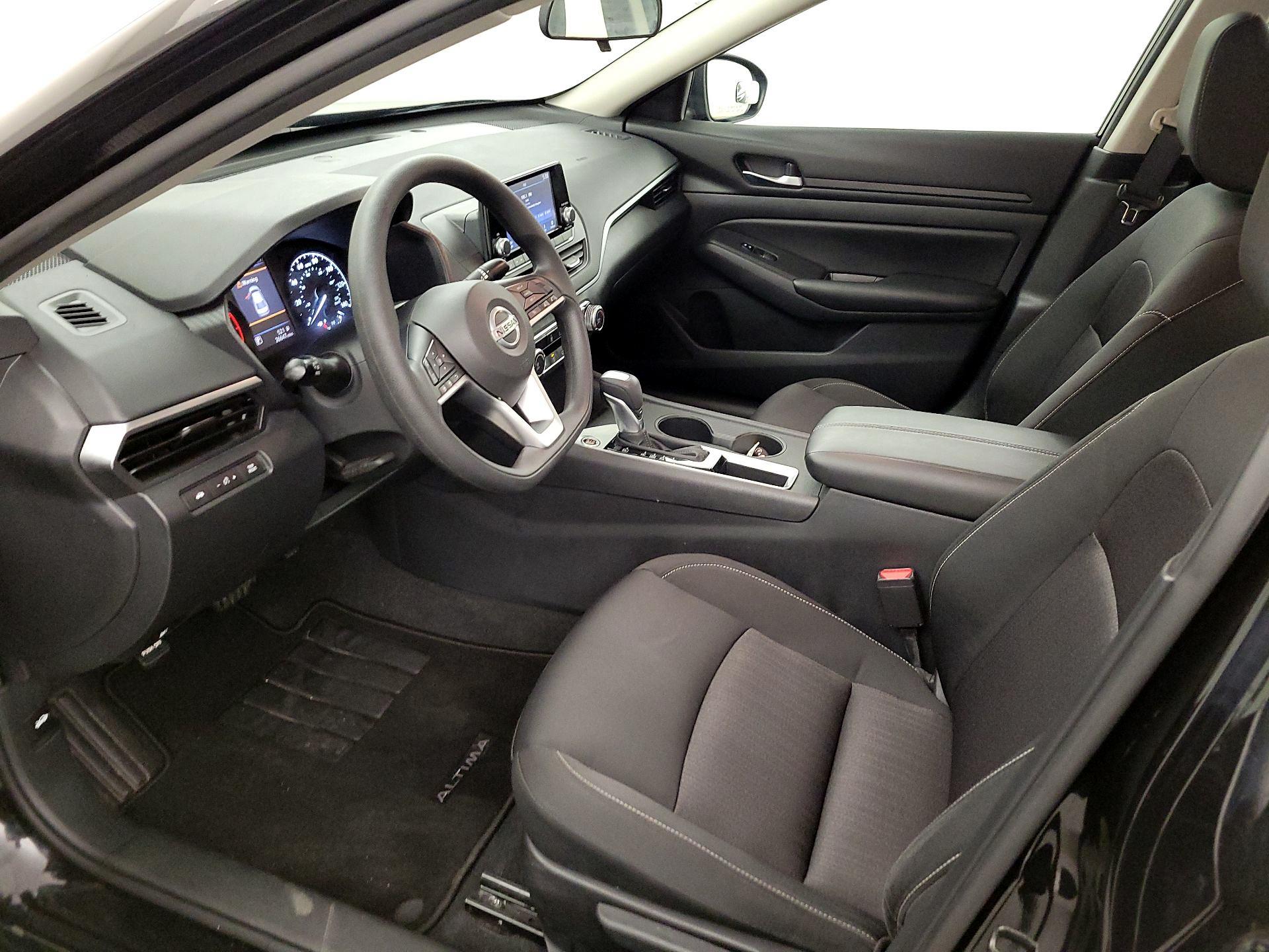 Thumbnail: 2022 Nissan Altima - 11