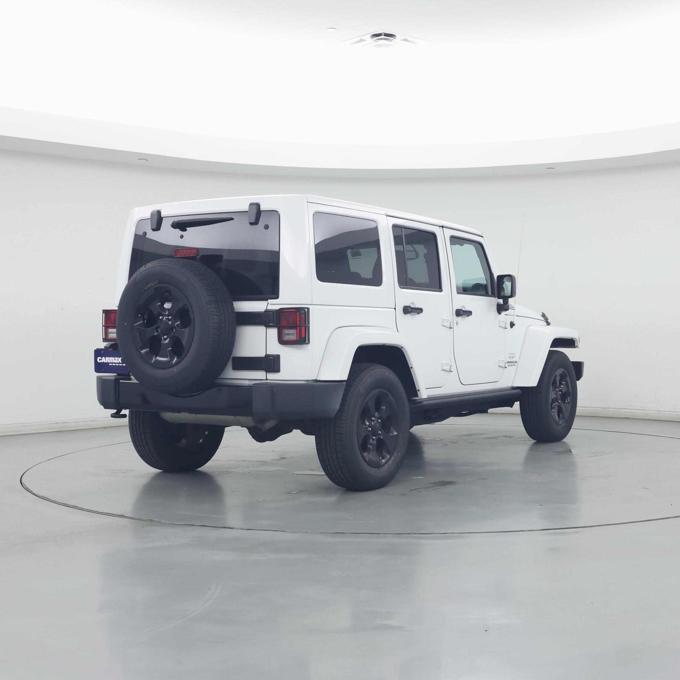 Thumbnail: 2015 Jeep Wrangler - 8