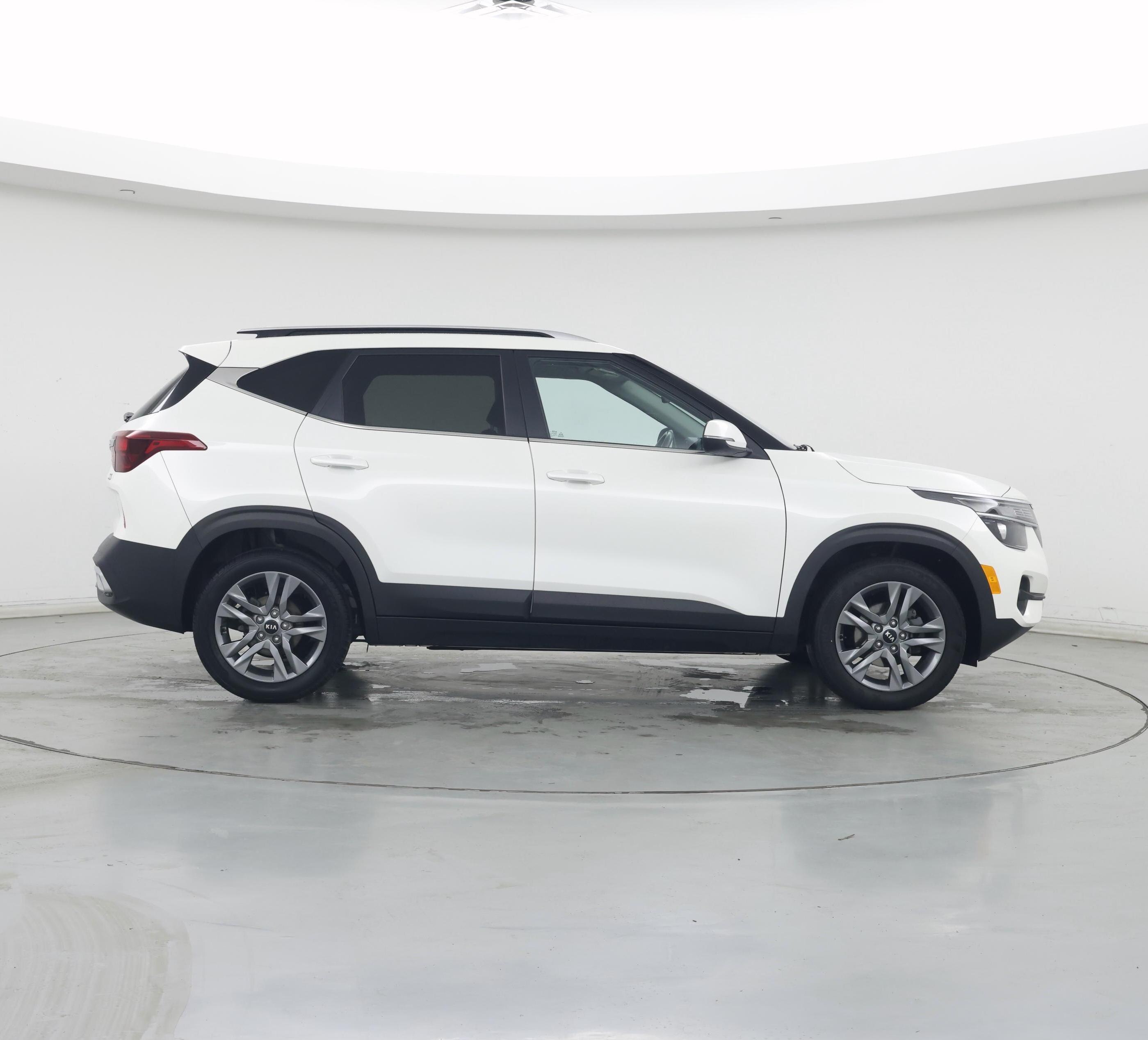 Thumbnail: 2021 Kia Seltos - 7