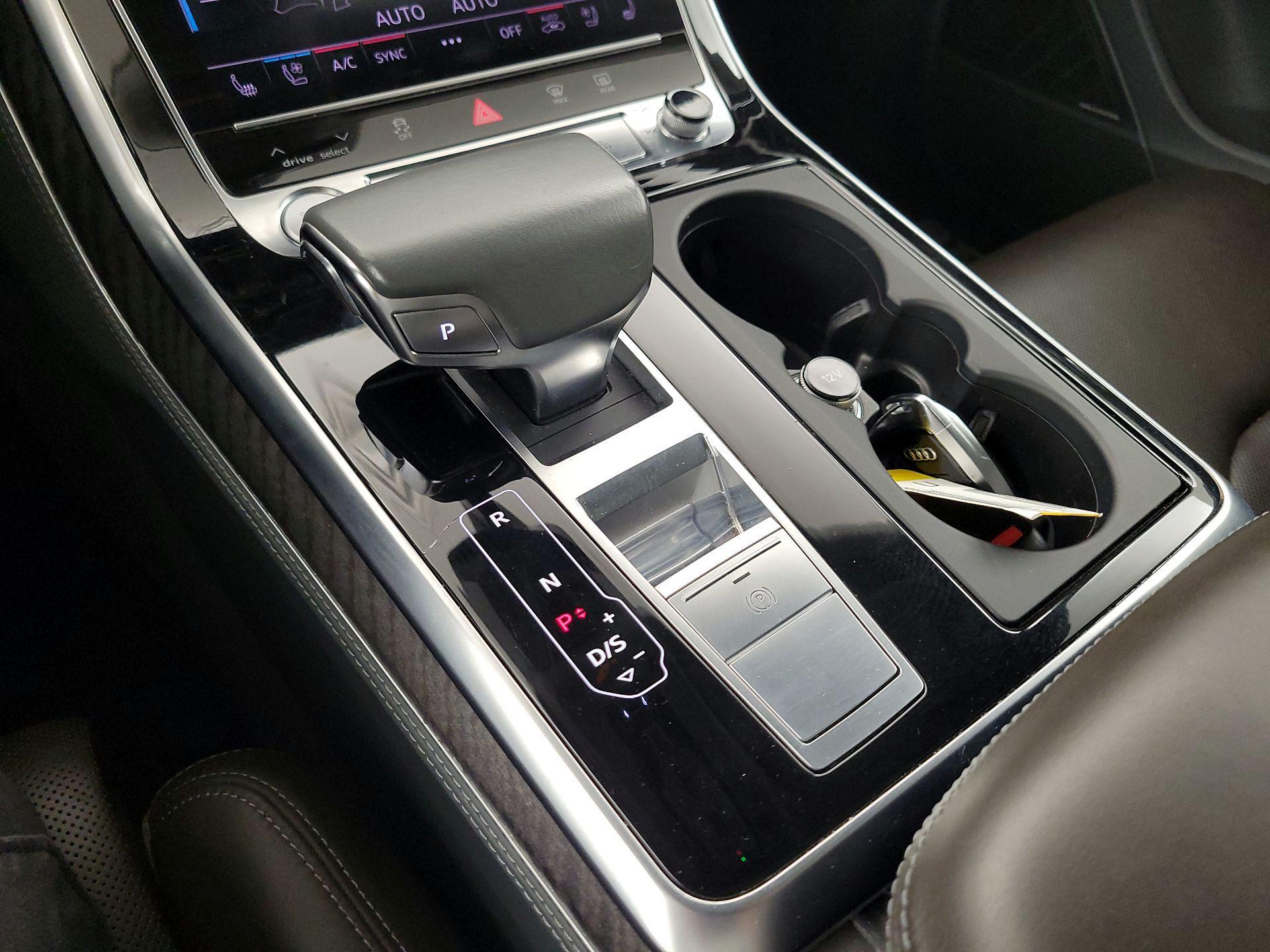 Thumbnail: 2019 Audi Q8 - 18