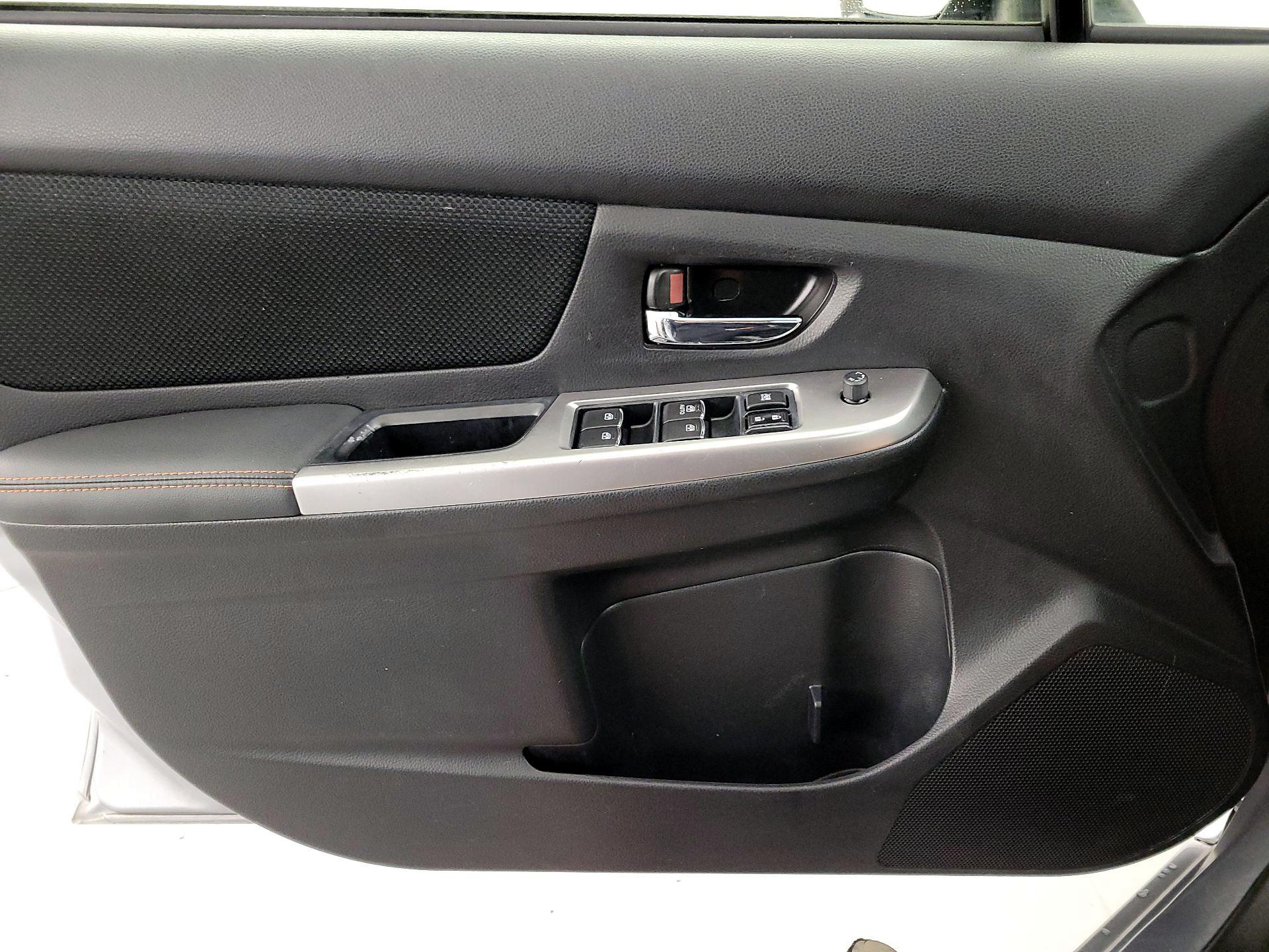 Thumbnail: 2016 Subaru XV Crosstrek - 12