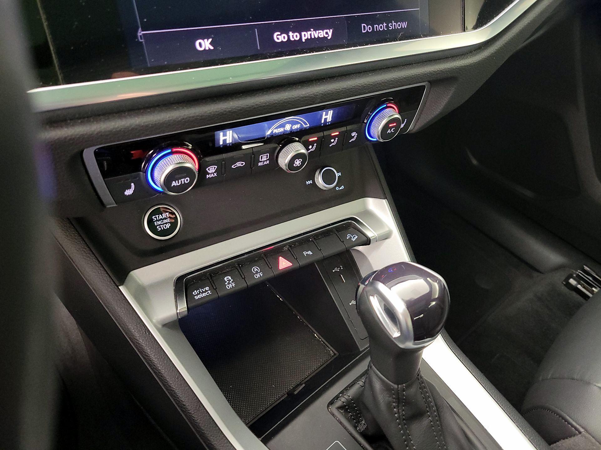 Thumbnail: 2022 Audi Q3 - 16