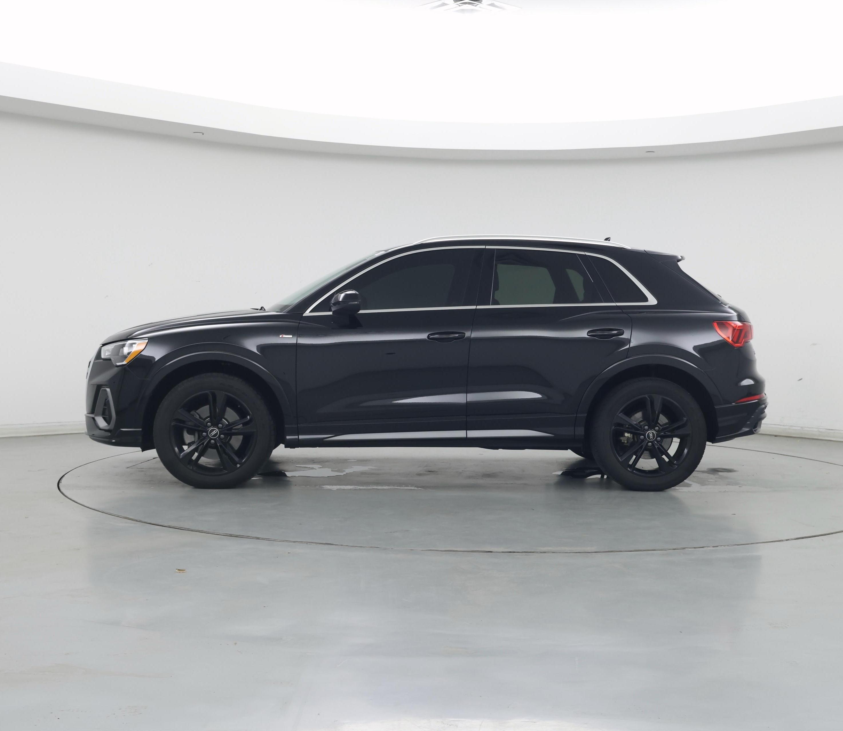 Thumbnail: 2022 Audi Q3 - 3