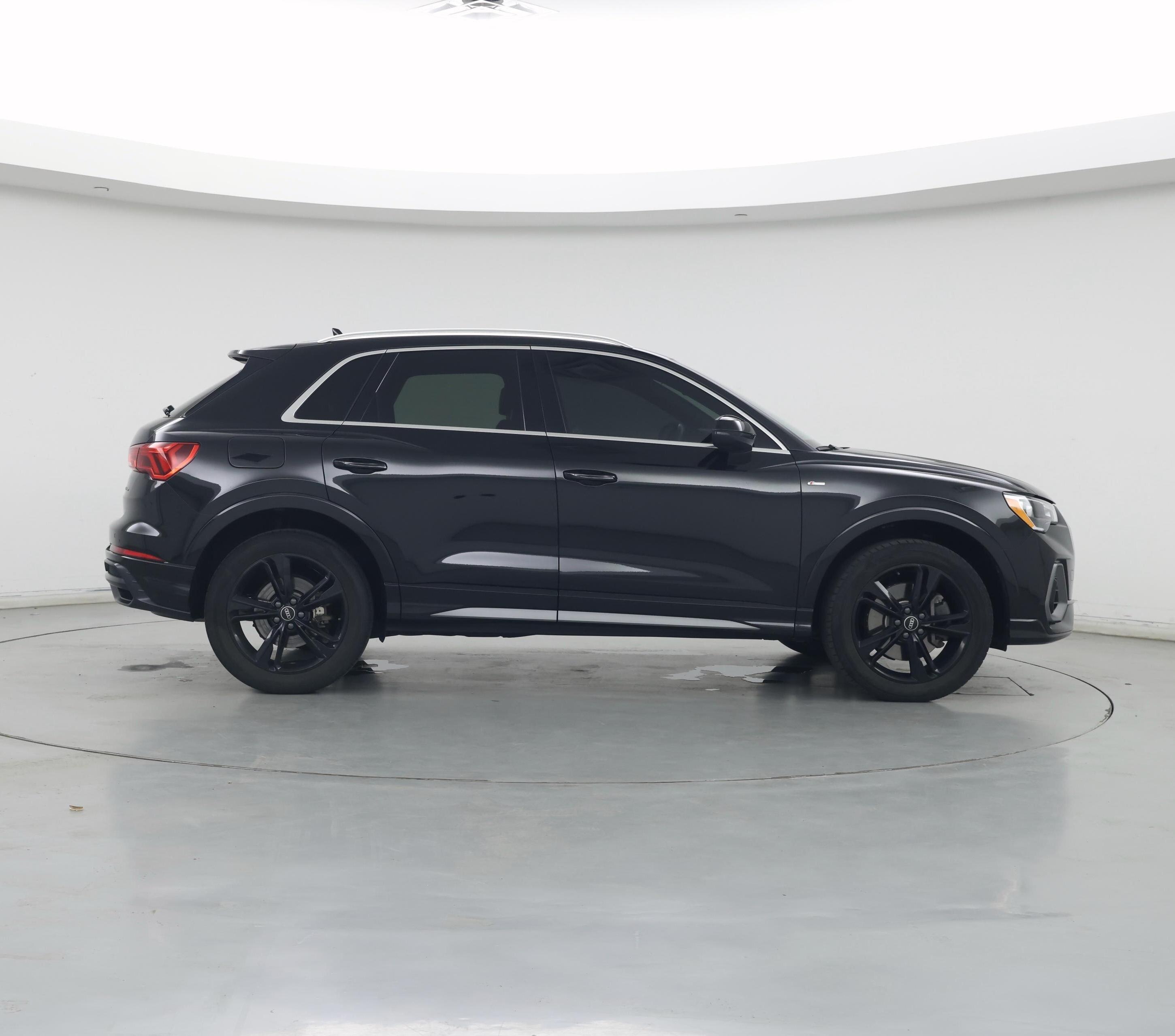 Thumbnail: 2022 Audi Q3 - 7