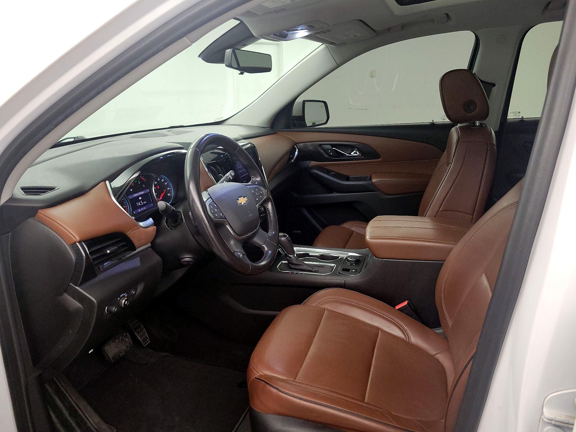 Thumbnail: 2020 Chevrolet Traverse - 11