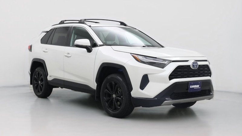 2022 Toyota RAV4 SE Hero Image