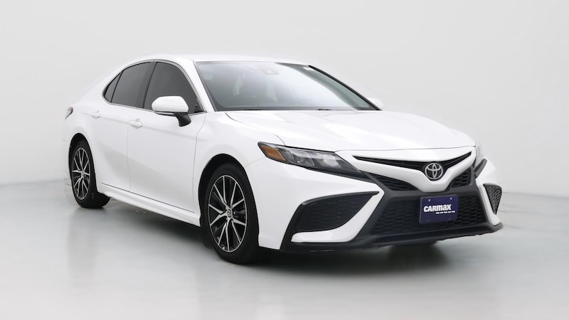 2021 Toyota Camry SE Hero Image