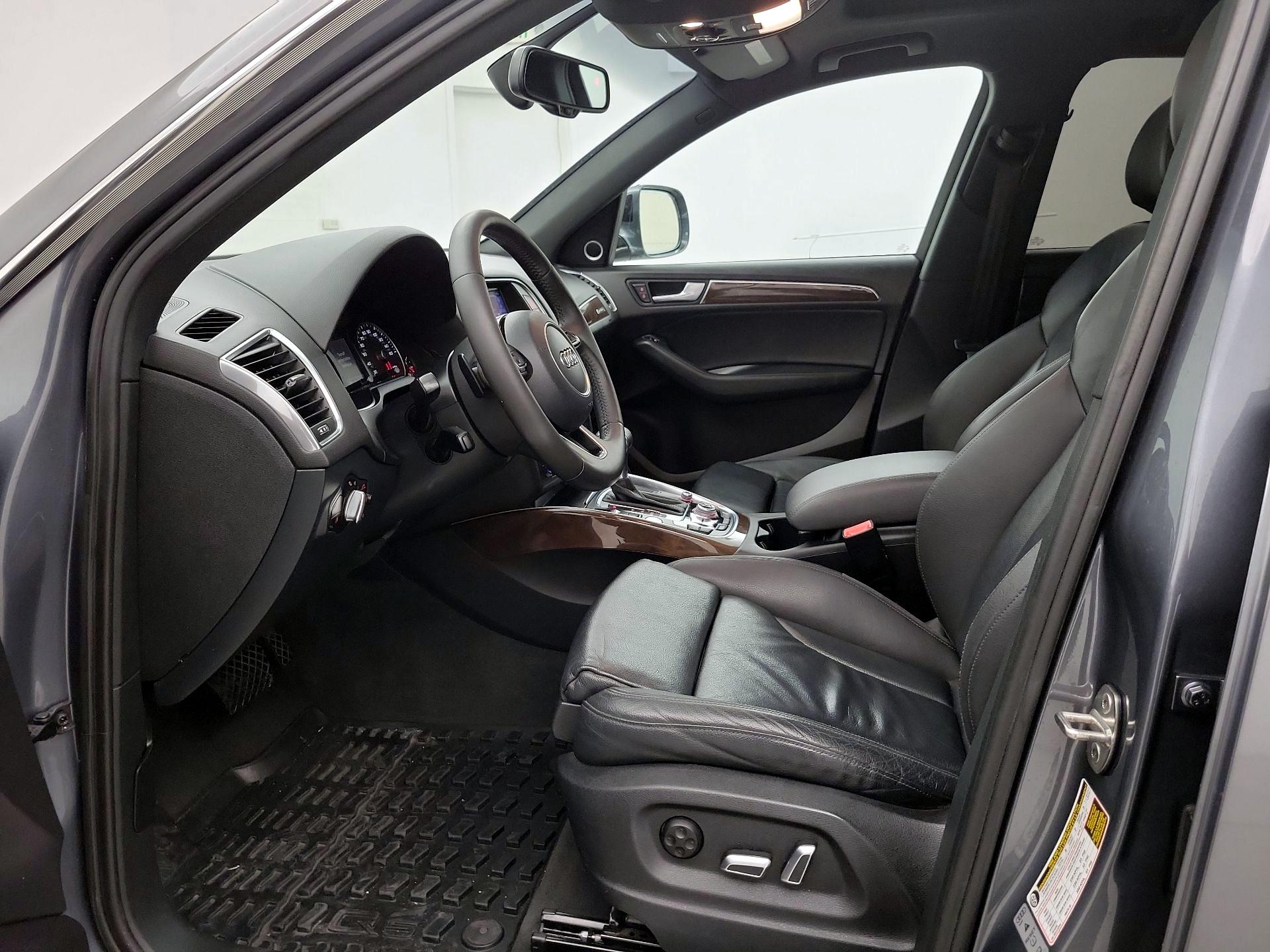 Thumbnail: 2016 Audi Q5 - 11