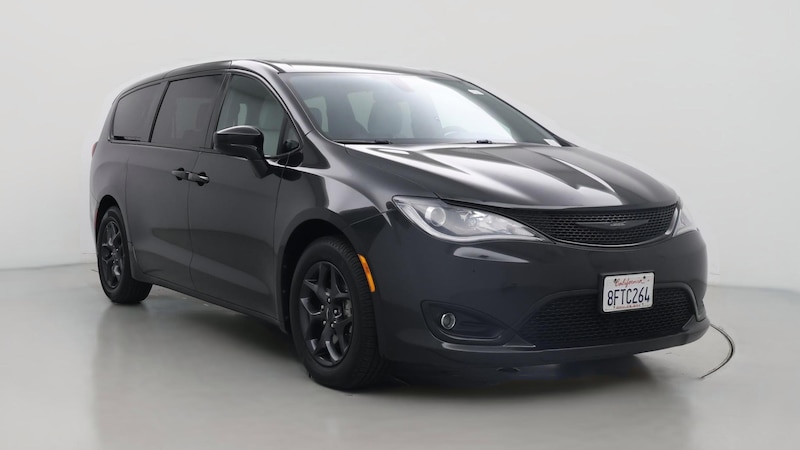 2018 Chrysler Pacifica Touring Plus Hero Image