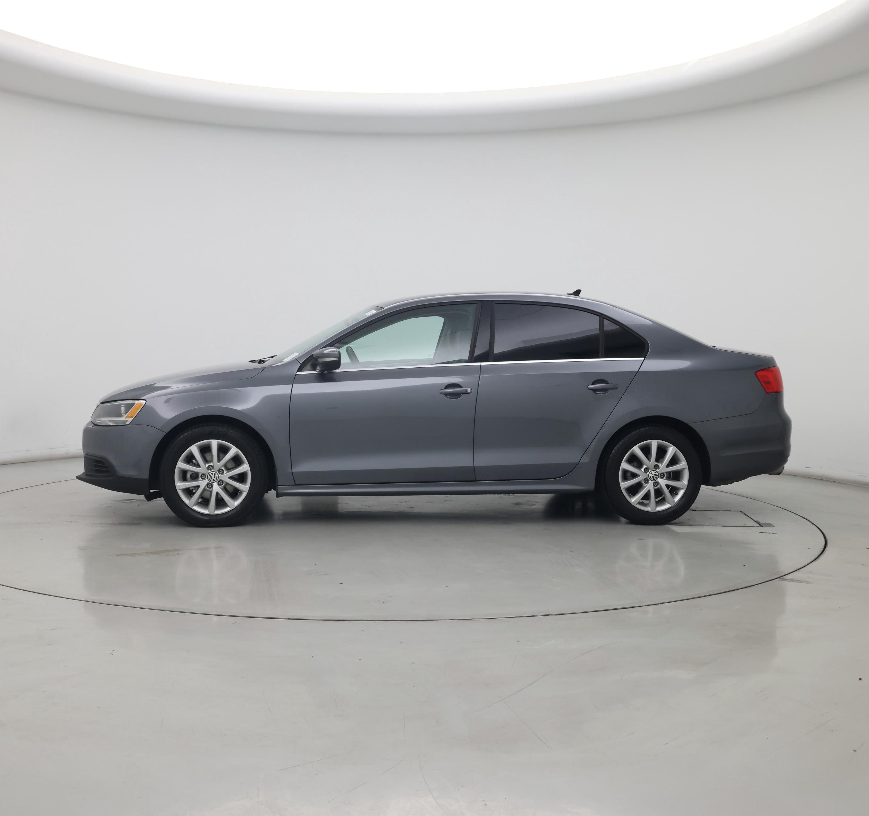 Thumbnail: 2014 Volkswagen Jetta - 3