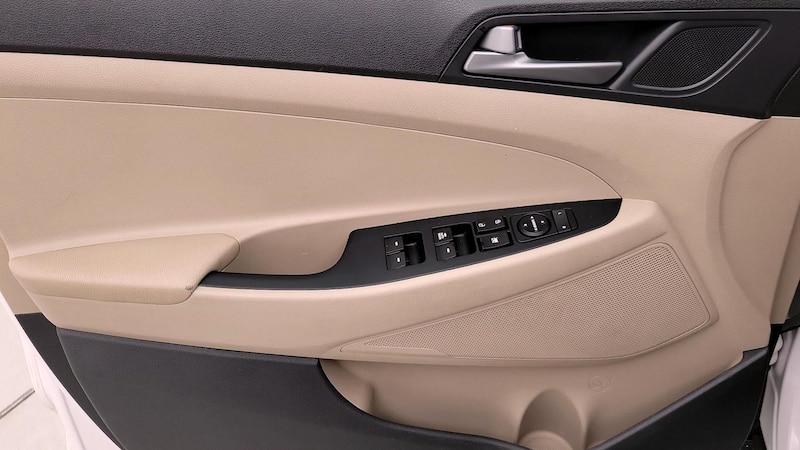 2017 Hyundai Tucson SE 12