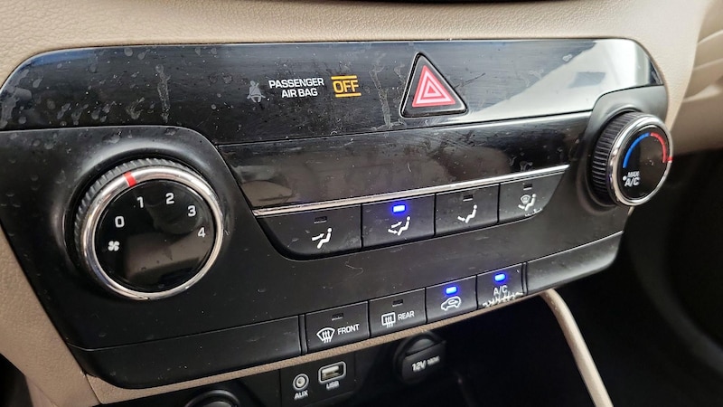 2017 Hyundai Tucson SE 16