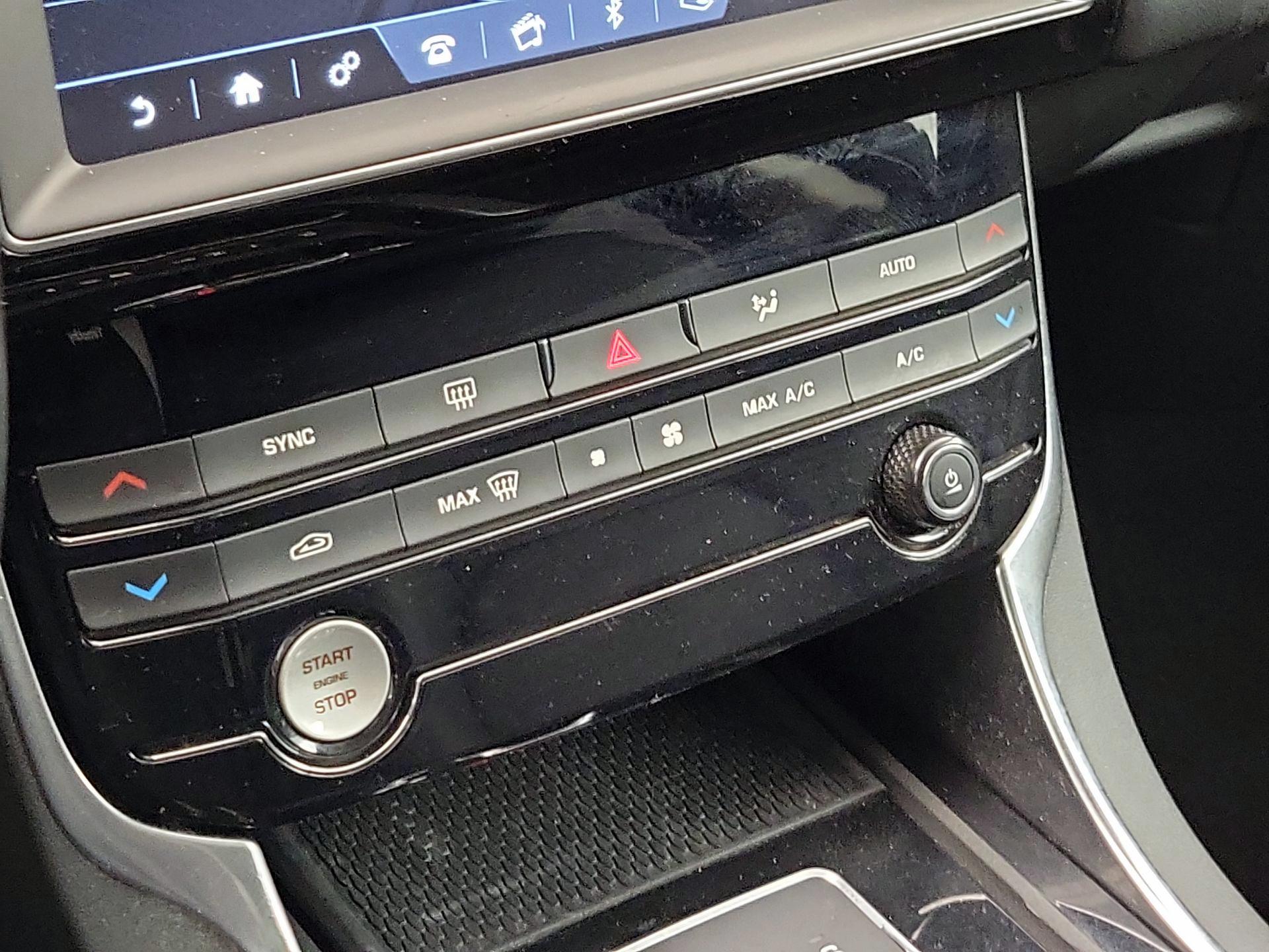 Thumbnail: 2019 Jaguar XE - 16