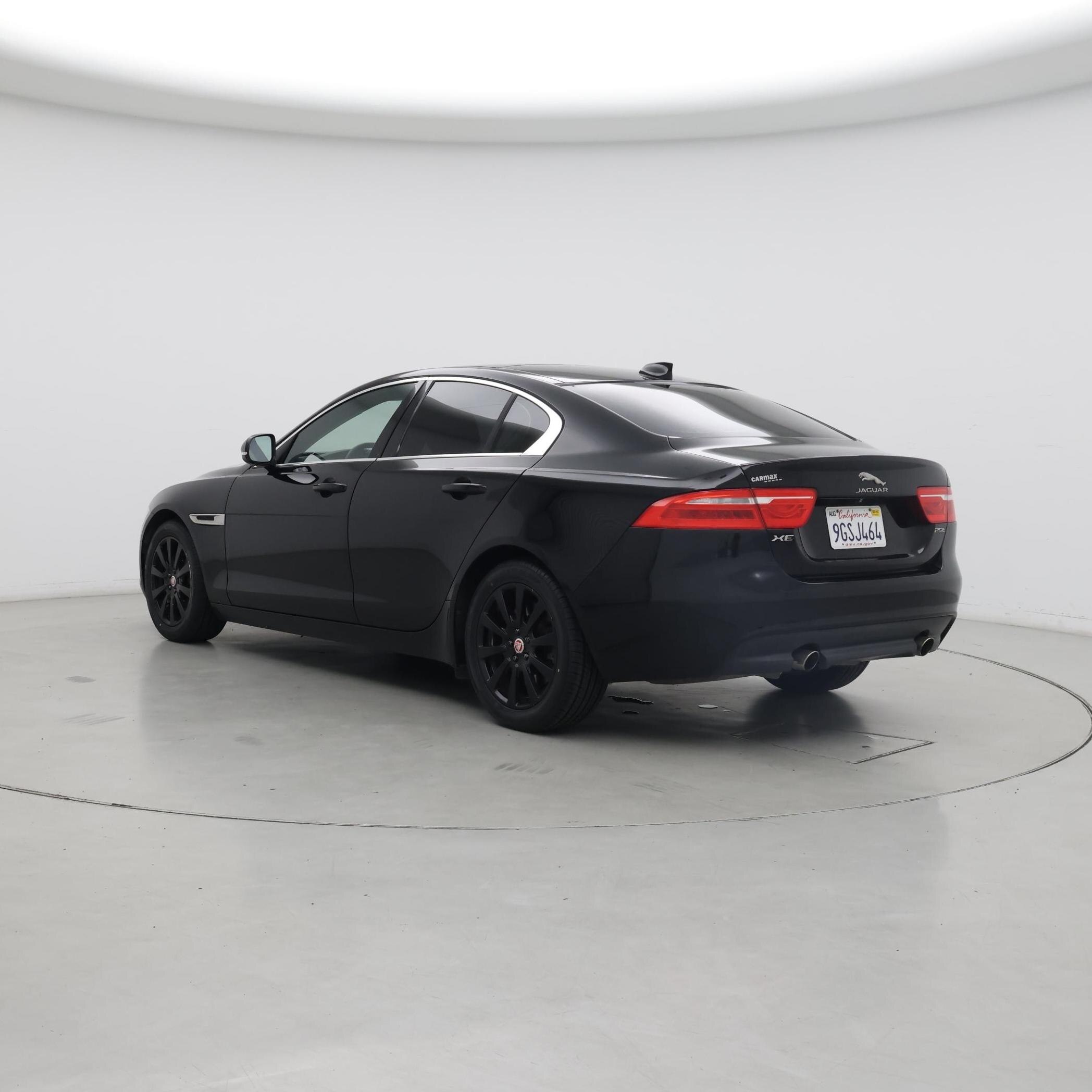Thumbnail: 2019 Jaguar XE - 2
