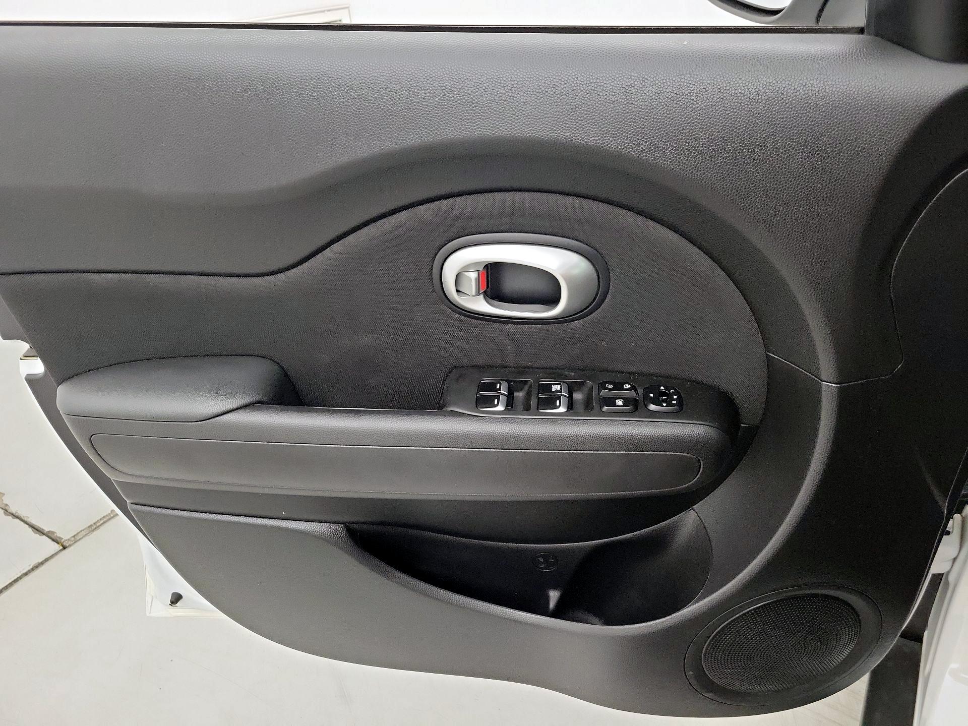 Thumbnail: 2018 Kia Soul - 12