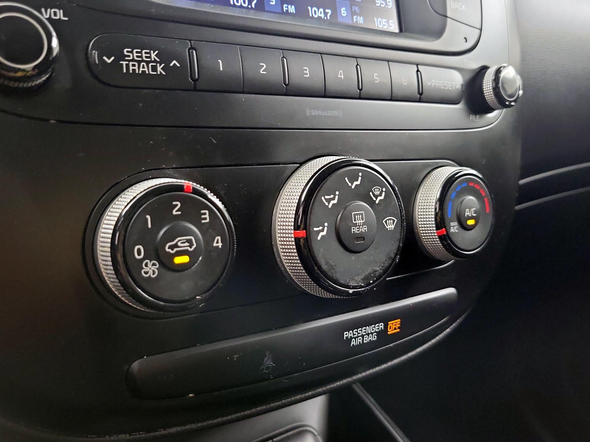 Thumbnail: 2018 Kia Soul - 15
