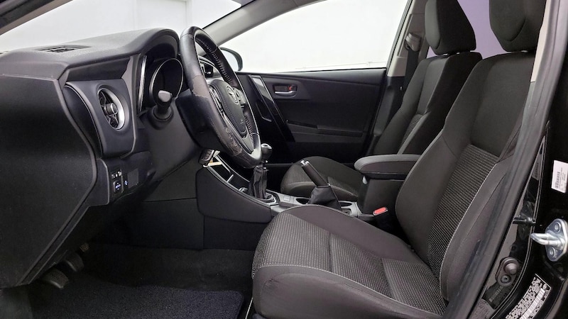 2018 Toyota Corolla iM  11
