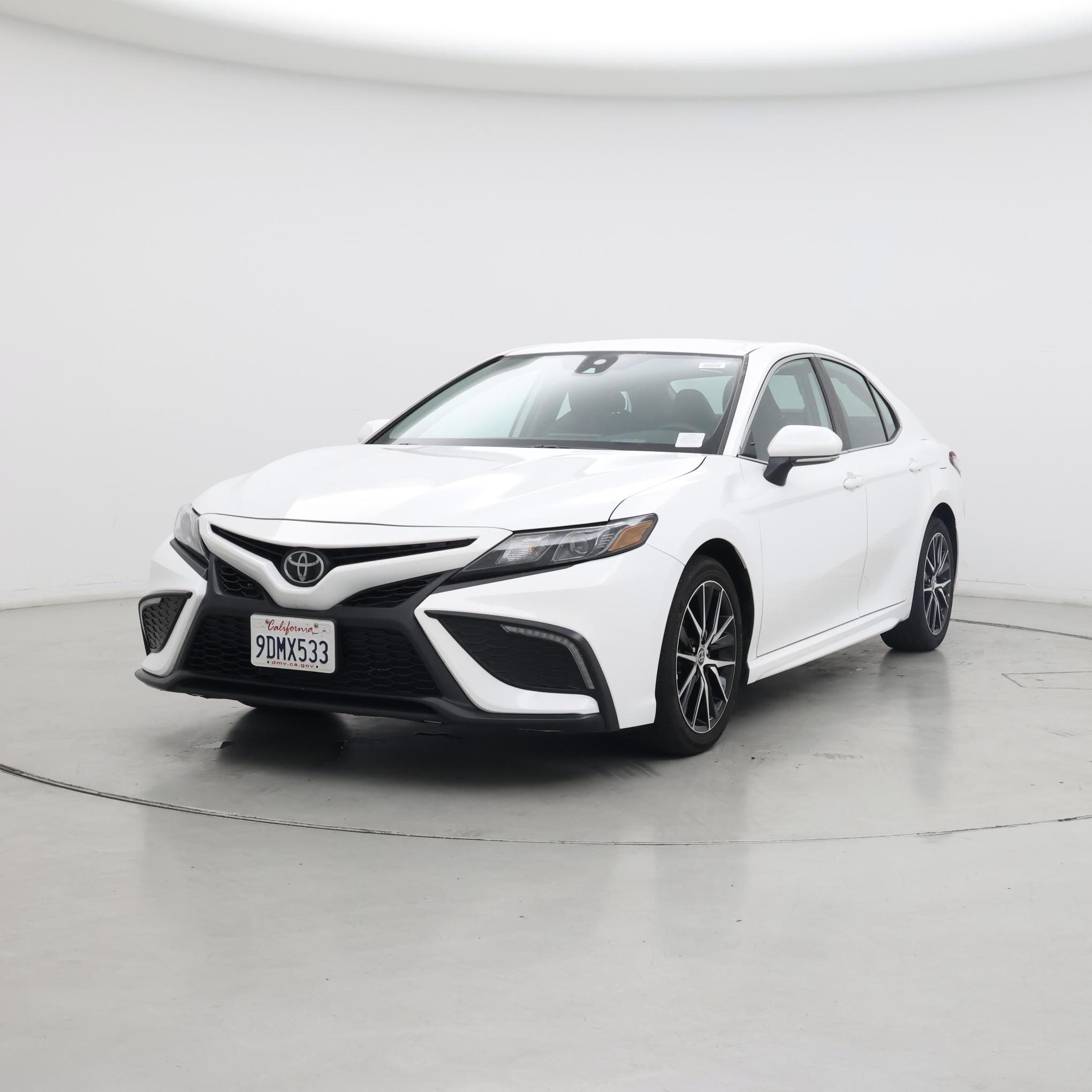 Thumbnail: 2023 Toyota Camry - 4