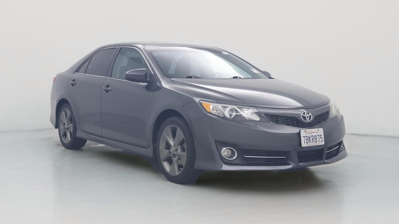 2013 Toyota Camry SE Hero Image