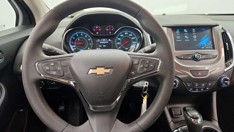 2017 Chevrolet Cruze LT 10