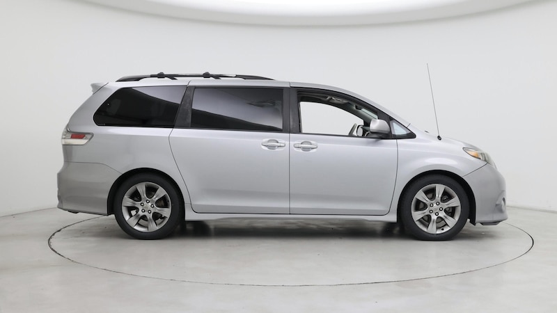 2014 Toyota Sienna SE 7