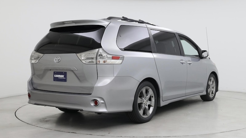 2014 Toyota Sienna SE 8