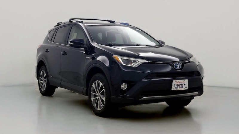 2017 Toyota RAV4 XLE Hero Image