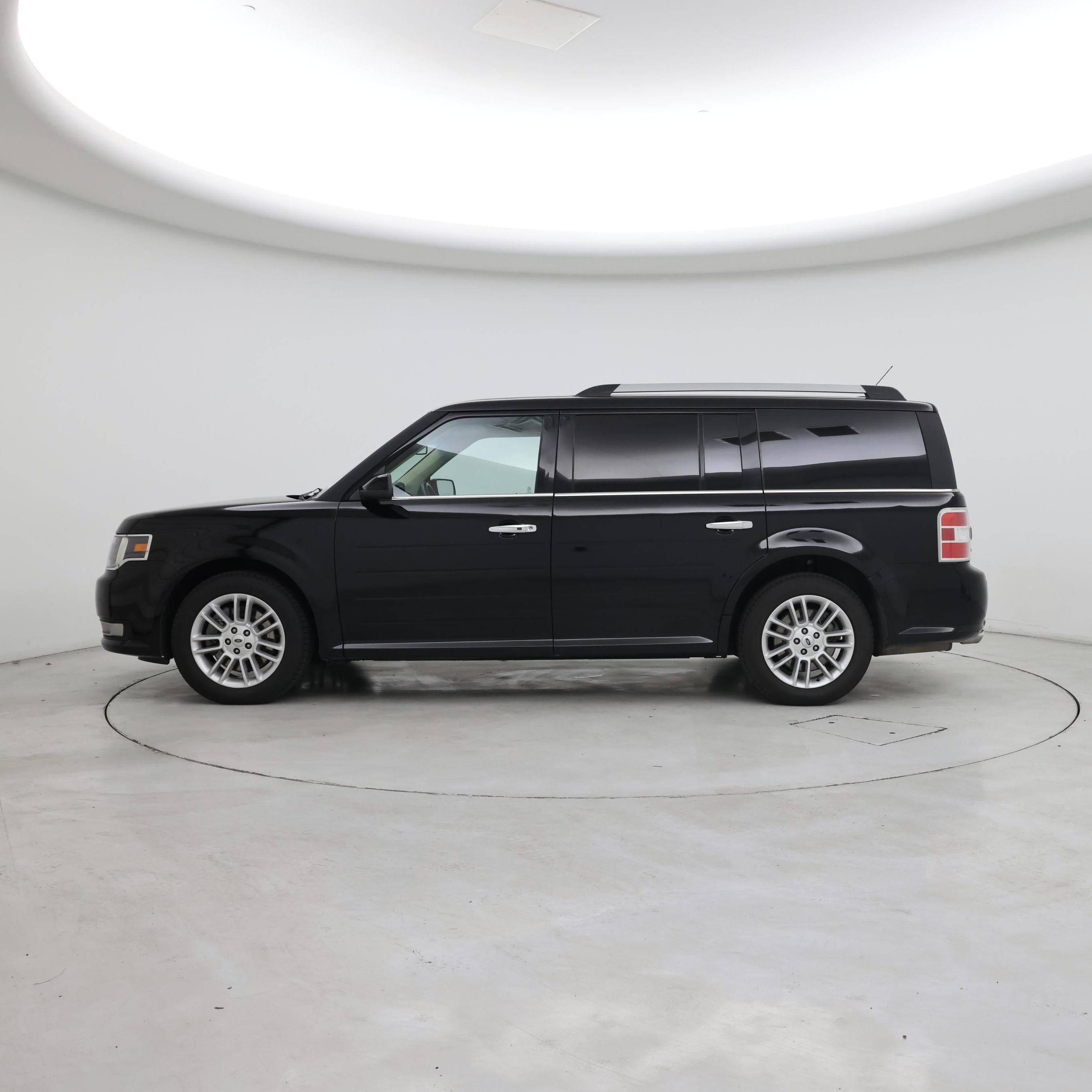 Thumbnail: 2018 Ford Flex - 3