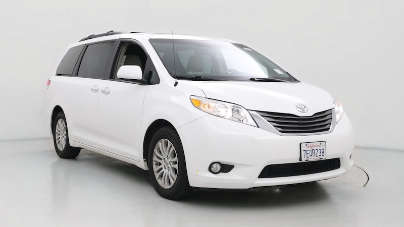 2014 Toyota Sienna XLE Hero Image