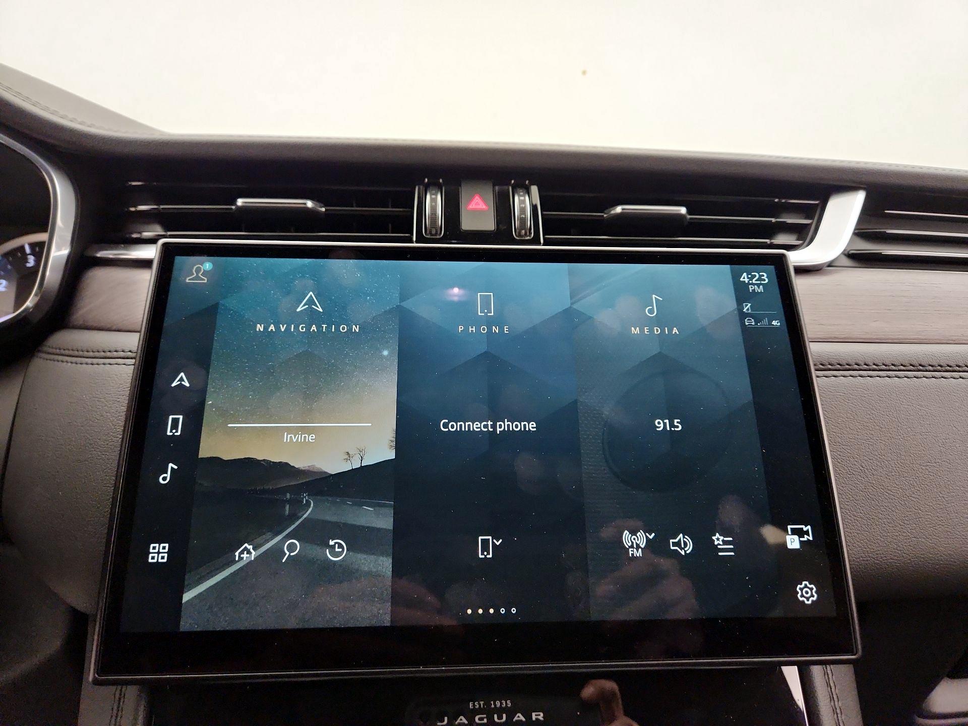 Thumbnail: 2023 Jaguar F-Pace - 16