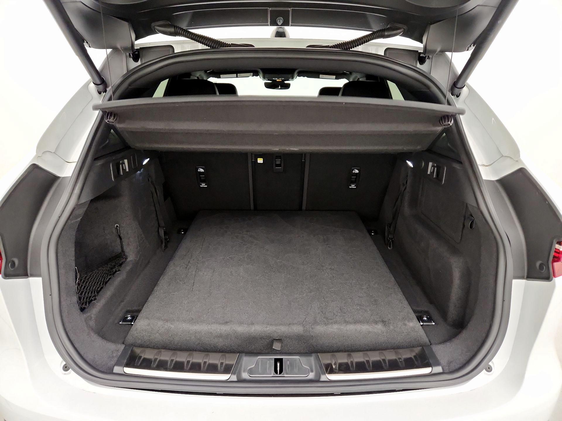 Thumbnail: 2023 Jaguar F-Pace - 20