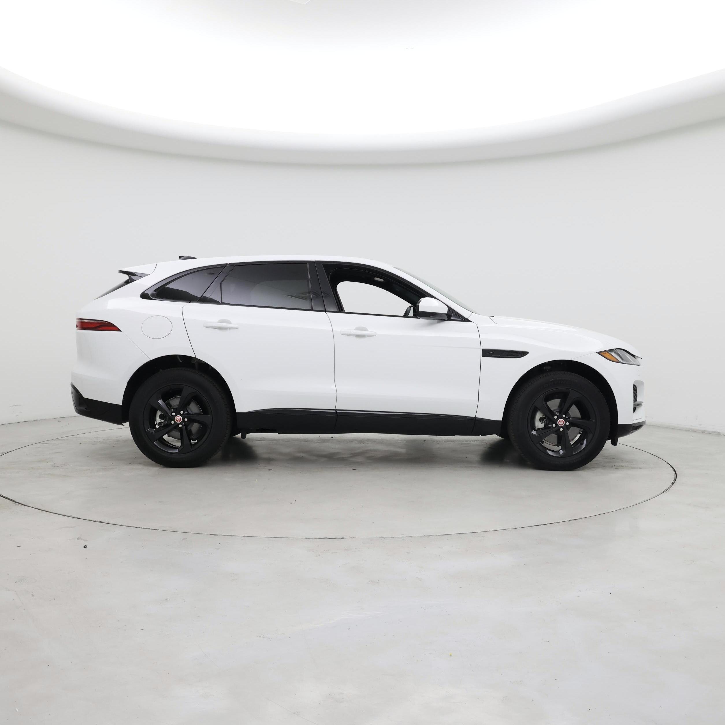 Thumbnail: 2023 Jaguar F-Pace - 7