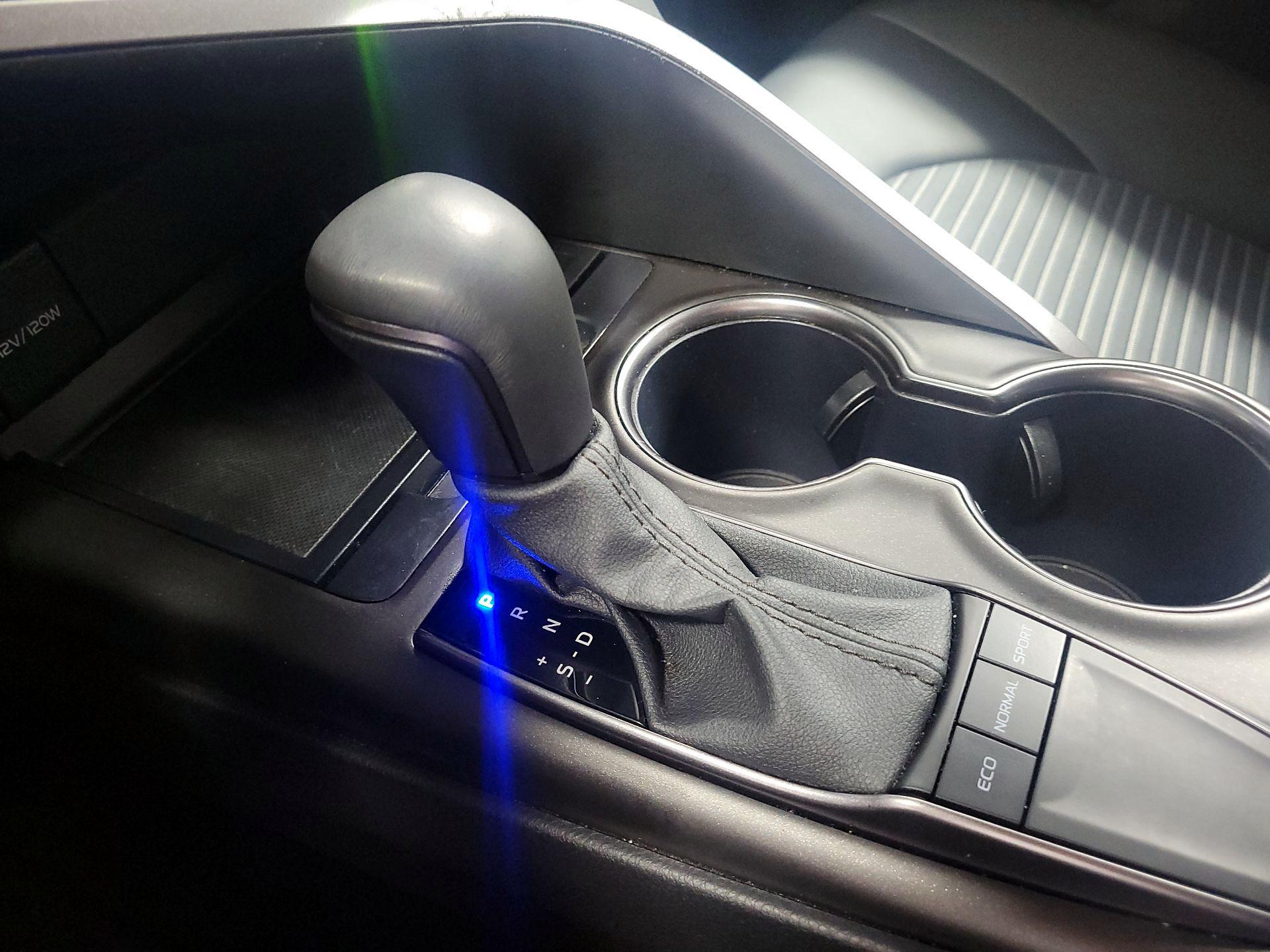 Thumbnail: 2024 Toyota Camry - 17