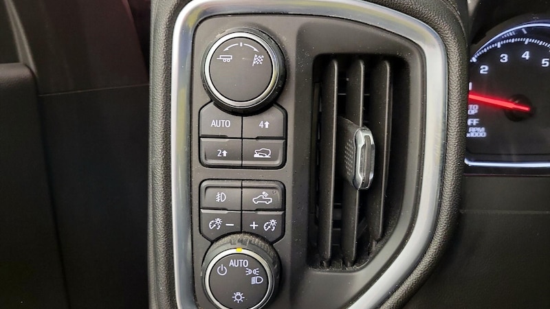 2019 Chevrolet Silverado 1500 RST 11