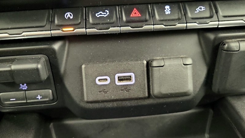 2019 Chevrolet Silverado 1500 RST 16