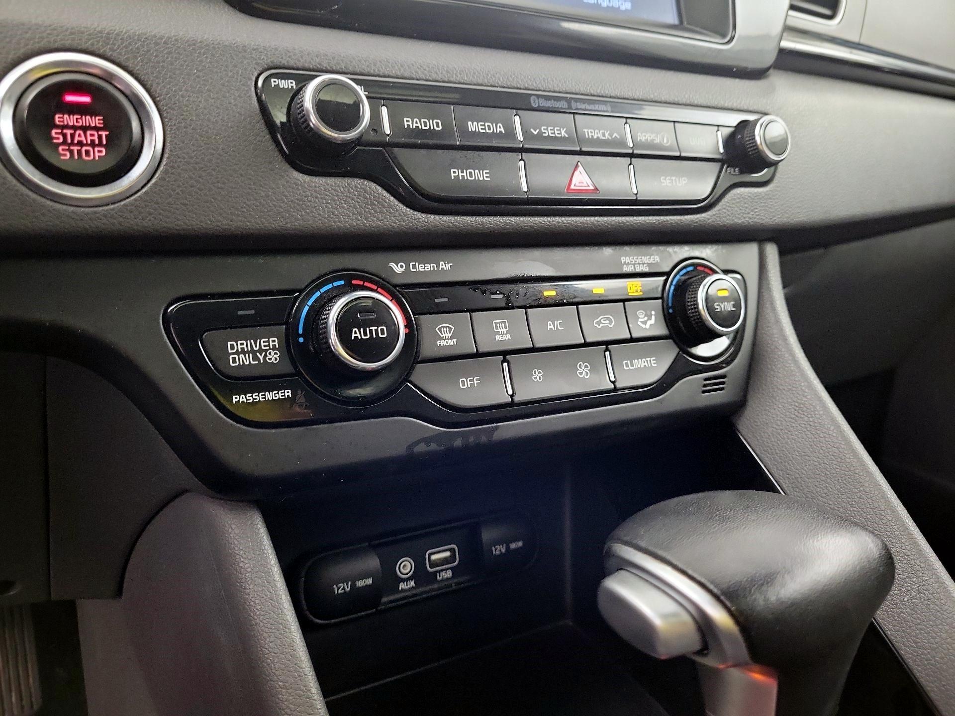 Thumbnail: 2017 Kia Niro - 14